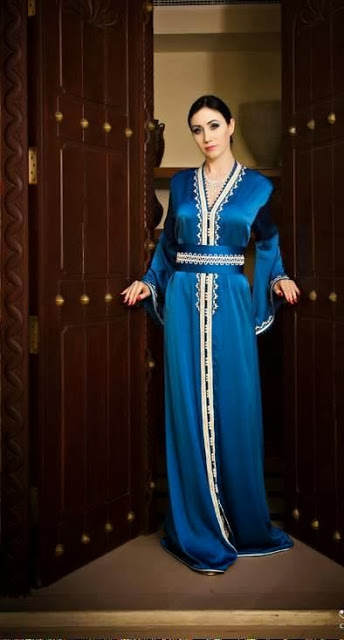 caftan Bleu Royal de haute couture