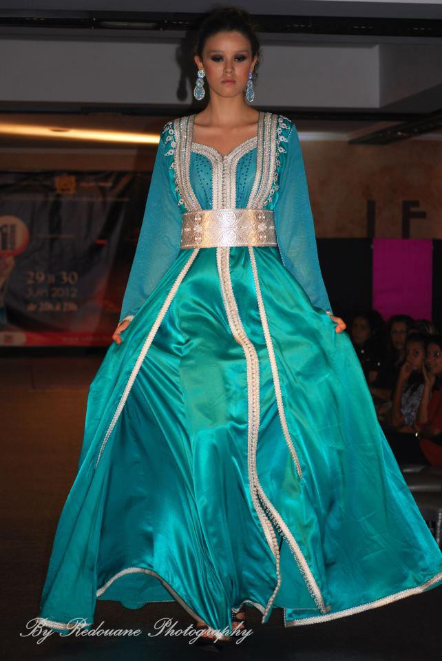 Couture caftan marocain turquoise